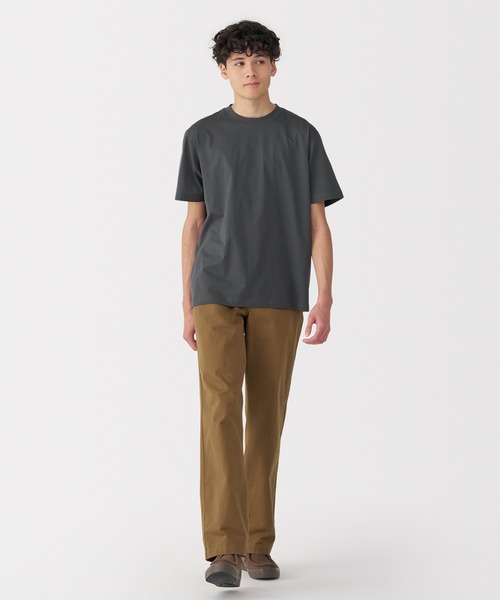 無印良品(ムジルシリョウヒン)の「紳士 天竺編みクルーネック半袖Tシャツ(Tシャツ/カットソー・メンズ・ダークグリーン/グレー/ホワイト/ライトブルー/ブラック/レンガ/ダークネイビー/イエロー系/ダークグレー/ブラウン・S/M/L/XL)」の21枚目の写真