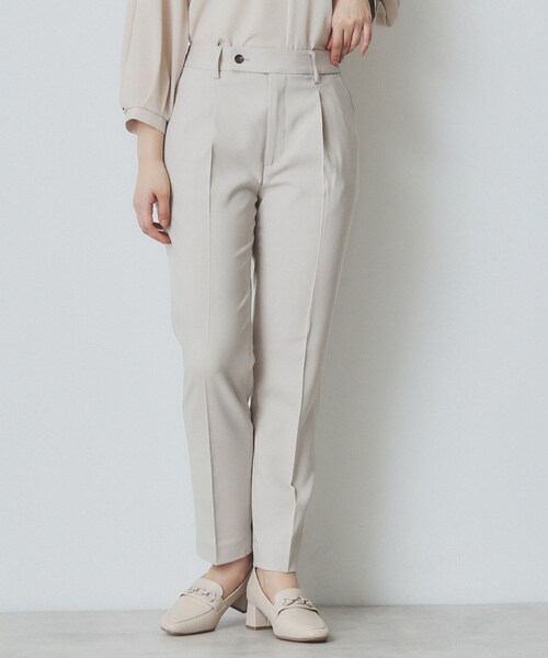index(インデックス)の「ドライタッチストレッチテーパードパンツ/セットアップ対応【洗濯機洗い可/イージーアイロン】(その他パンツ・レディース・グレー/チャコールグレー/ベージュ・36/38/40/42)」の3枚目の写真
