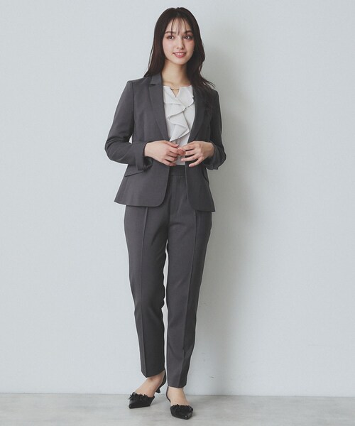 index(インデックス)の「ドライタッチストレッチテーパードパンツ/セットアップ対応【洗濯機洗い可/イージーアイロン】(その他パンツ・レディース・グレー/チャコールグレー/ベージュ・36/38/40/42)」の9枚目の写真