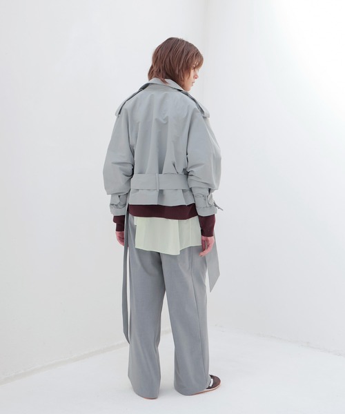 DRESSLAVE（ドレスレイブ）の「airy nylon taffeta short trench coat(エアリーナイロンタフタショート丈トレンチコート)（トレンチコート・レディース・ベージュ/グレー・38）」の12枚目の写真