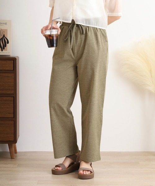 atONE(アットワン)の「ドライタッチストレートロングパンツ(その他パンツ・レディース・ネイビー/オリーブ/ブラック/ライトグレー・L/M)」の3枚目の写真