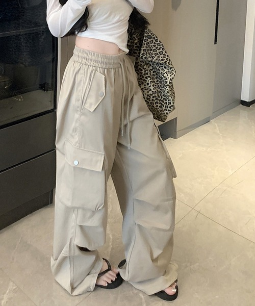 CERCA（チェルカ）の「Chiina/ワイド　パラシュート　カーゴパンツ（カーゴパンツ・レディース・ピンク/ブラック・M）」の20枚目の写真