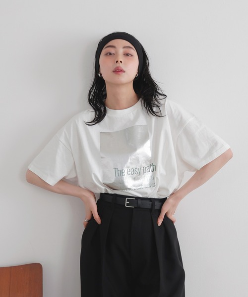 LIAN(リアン)の「メタリック箔プリントビックTシャツ(Tシャツ/カットソー・レディース・ブラック/ホワイト系1/ホワイト系2・FREE)」の14枚目の写真
