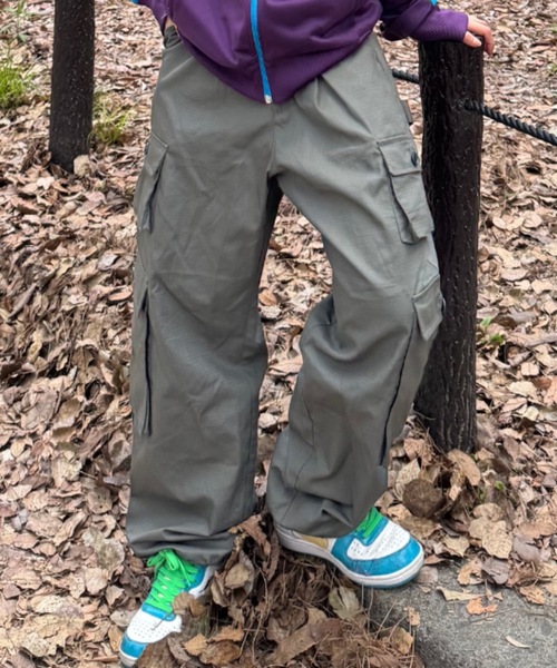 WudgeBoy（ワッジボーイ）の「cargo pants（カーゴパンツ・メンズ・グレー/カーキ/ブラック/ブラウン系・MEDIUM/LARGE）」の2枚目の写真