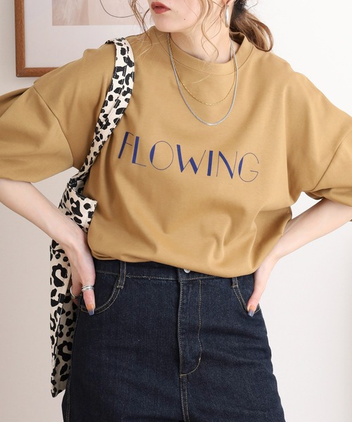 EGLANTINE(エグランティーヌ)の「EGLANTINE パフスリーブカットソー FLOWING ロゴ半袖プルオーバー(Tシャツ/カットソー・レディース・ブラック/チャコールグレー/キナリ/キャメル・40)」の4枚目の写真