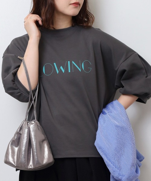 EGLANTINE(エグランティーヌ)の「EGLANTINE パフスリーブカットソー FLOWING ロゴ半袖プルオーバー(Tシャツ/カットソー・レディース・ブラック/チャコールグレー/キナリ/キャメル・40)」の13枚目の写真