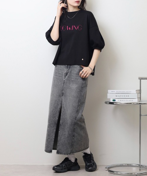 EGLANTINE(エグランティーヌ)の「EGLANTINE パフスリーブカットソー FLOWING ロゴ半袖プルオーバー(Tシャツ/カットソー・レディース・ブラック/チャコールグレー/キナリ/キャメル・40)」の12枚目の写真
