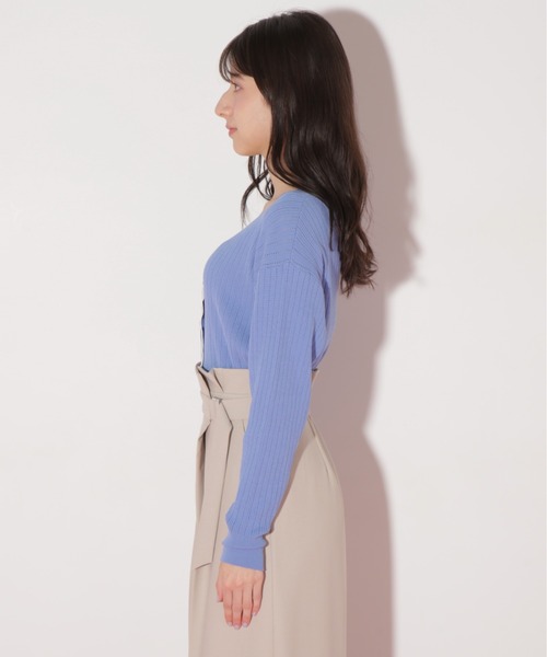 JILL by JILL STUART（ジルバイジルスチュアート）の「アイレットリブスカラップカーディガン（ニット/セーター・レディース・ブラック系その他/ブルー系その他/ホワイト系その他・FREE）」の22枚目の写真
