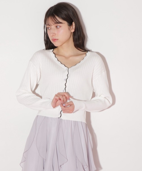 JILL by JILL STUART（ジルバイジルスチュアート）の「アイレットリブスカラップカーディガン（ニット/セーター・レディース・ブラック系その他/ブルー系その他/ホワイト系その他・FREE）」の13枚目の写真