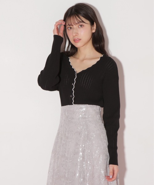 JILL by JILL STUART（ジルバイジルスチュアート）の「アイレットリブスカラップカーディガン（ニット/セーター・レディース・ブラック系その他/ブルー系その他/ホワイト系その他・FREE）」の7枚目の写真