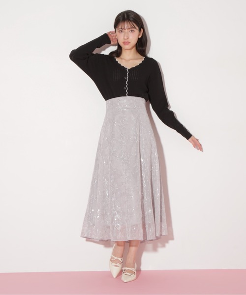 JILL by JILL STUART（ジルバイジルスチュアート）の「アイレットリブスカラップカーディガン（ニット/セーター・レディース・ブラック系その他/ブルー系その他/ホワイト系その他・FREE）」の9枚目の写真