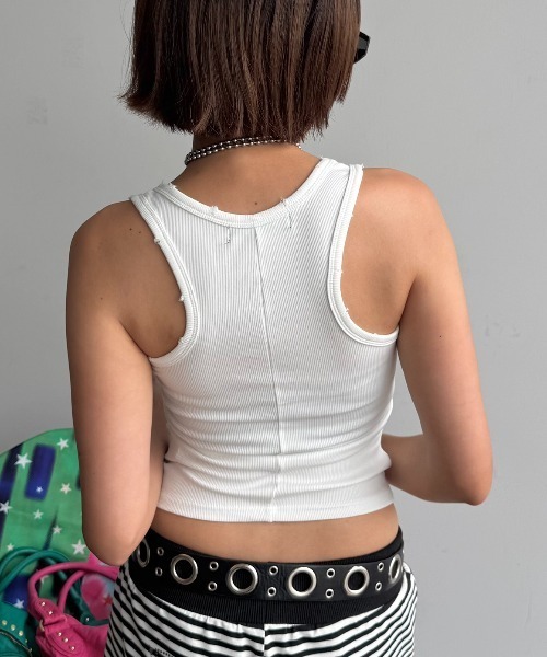 SHAGGIE(シャギー)の「ダメージ加工入りタンクトップ(タンクトップ・レディース・チャコールグレー/ホワイト/グリーン/ピンク・FREE)」の13枚目の写真