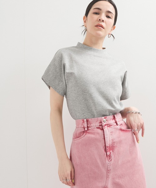 le cercle ADAM ET ROPE'(ルセルクルアダムエロペ)の「新色追加【UVケア/接触冷感】ボトルネックTシャツ(Tシャツ/カットソー・レディース・ブラック/ホワイト/ライトグレー/レッド系その他/ブルー/ブラウン系その他2・FREE)」の22枚目の写真