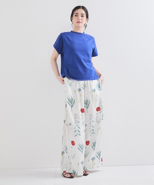 le cercle ADAM ET ROPE'(ルセルクルアダムエロペ)の「新色追加【UVケア/接触冷感】ボトルネックTシャツ(Tシャツ/カットソー・レディース・ブラック/ホワイト/ライトグレー/レッド系その他/ブルー/ブラウン系その他2・FREE)」の8枚目の写真