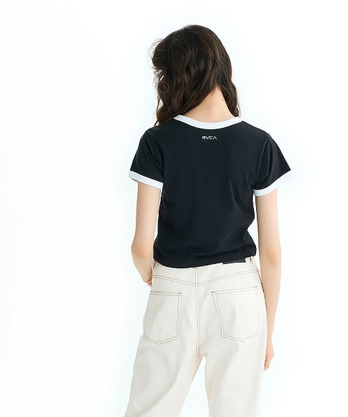 RVCA(ルーカ)の「RVCA レディース PALM TREE BABY RINGER ST Tシャツ 【2025年夏モデル】/ルーカ半袖ショート丈(短丈)パイピングリンガーTシャツ(Tシャツ/カットソー・レディース・グリーン系その他/ホワイト/ブラック・SMALL/LARGE/MEDIUM)」の11枚目の写真