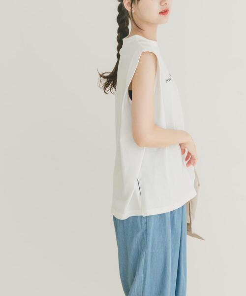 ITEMS URBANRESEARCH(アイテムズ アーバンリサーチ)の「ショルダータックロゴTシャツ(Tシャツ/カットソー・レディース・ライトピンク/チャコールグレー/ホワイト・FREE)」の15枚目の写真