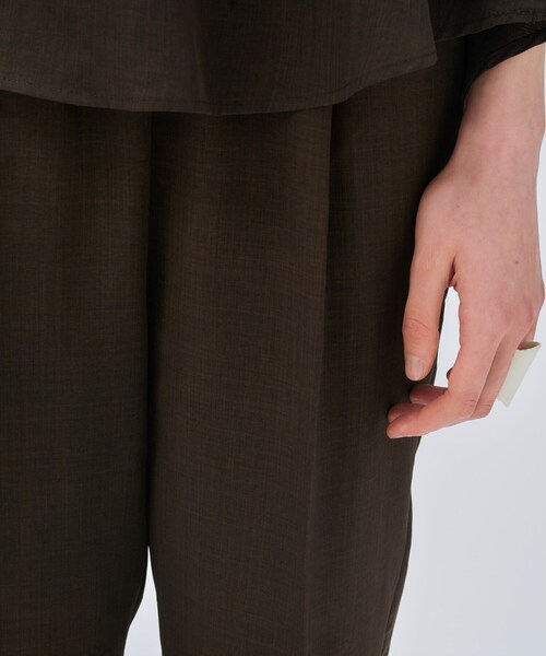 cloenc（クロエンス）の「【セットアップ／手洗い可】ドライタッチイージーテーパードパンツ（その他パンツ・レディース・ダークブラウン/スミクロ/グレー・03/02/01）」の10枚目の写真