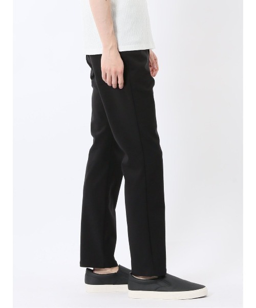 TAKA-Q（タカキュー）の「【接触冷感 ストレッチ 抗菌防臭】タカキュー スリム パンツ（チノパンツ・メンズ・グレー/ブラック/ベージュ・MEDIUM/X-LARGE/LARGE/S）」の13枚目の写真