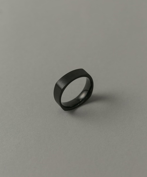 SMELLY（スメリー）の「ステンレスマットリング（リング・メンズ・ブラック・19）」の3枚目の写真