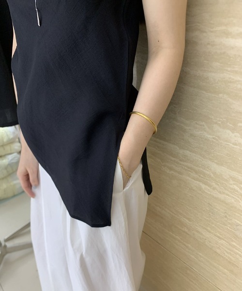 FREE STYLISTS(フリー スタイリスト)の「YUGA_YGMC Sheer pleated top(シャツ/ブラウス・レディース・ブラック/オフホワイト/グレー・FREE)」の5枚目の写真
