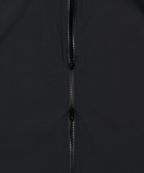 The DUFFER of ST.GEORGE(ザダファーオブセントジョージ)の「〔BLACK LABEL〕"A-PACK" SET UP RIBBED VEST:セットアップ リブネック テックベスト(ベスト・メンズ・ネイビー/ブラック・LARGE/MEDIUM)」の6枚目の写真