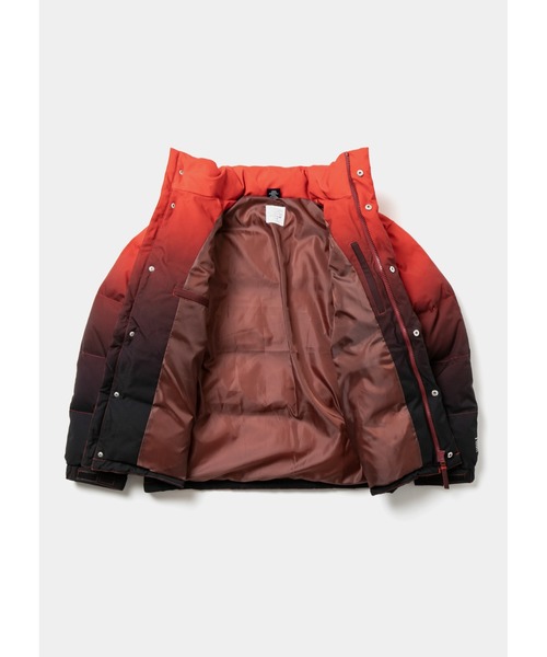 APPLEBUM(アップルバム)の「Gradation Puff Jacket(ダウンジャケット/コート・メンズ・レッド/ネイビー・X-LARGE/LARGE/MEDIUM)」の11枚目の写真