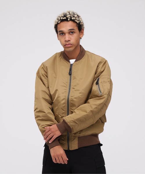 AVIREX（アヴィレックス）の「MA-1 COMMERCIAL LOGO / MA-1 コマーシャル ロゴ / フライトジャケット / AVIREX / アヴィレックス（MA-1・メンズ・セージグリーン/ブラック/タン/エンジ/シルバー・X-LARGE/MEDIUM/XX-LARGE/LARGE/XXX-LARGE）」の17枚目の写真