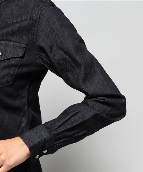 AZUL by moussy（アズールバイマウジー）の「7ozデニム長袖シャツ（シャツ/ブラウス・レディース・ワンウォッシュ/ブルー/ノンウォッシュ・MEDIUM/X-LARGE/LARGE/SMALL）」の9枚目の写真