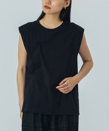 SHOULDER TUCKED SLEEVELESS TEE