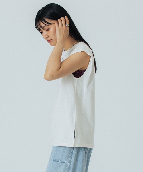 ROSE BUD（ローズバッド）の「SHOULDER TUCKED SLEEVELESS TEE（Tシャツ/カットソー・レディース・ブラック/ホワイト/ブラウン/ピンク・ONE SIZE）」の6枚目の写真