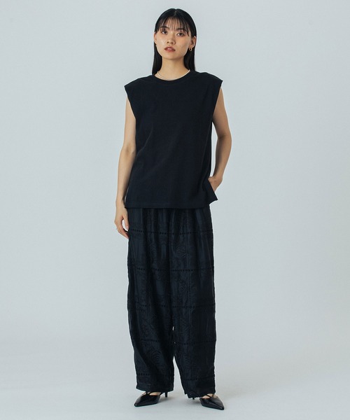 ROSE BUD（ローズバッド）の「SHOULDER TUCKED SLEEVELESS TEE（Tシャツ/カットソー・レディース・ブラック/ホワイト/ブラウン/ピンク・ONE SIZE）」の16枚目の写真