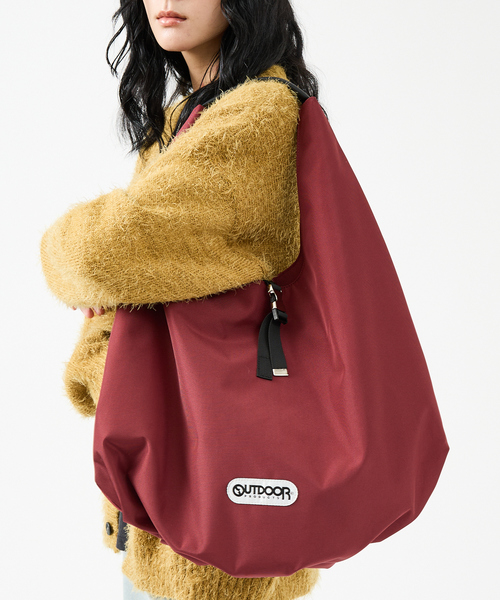 OUTDOOR PRODUCTS（アウトドアプロダクツ）の「【OUTDOOR PRODUCTS / アウトドアプロダクツ】Drop one shoulder/ワンショルダー/ユニセックス/BR-OUT-25AW14（ショルダーバッグ・メンズ・ブラック/グレー/レッド/シルバー・フリー）」の19枚目の写真