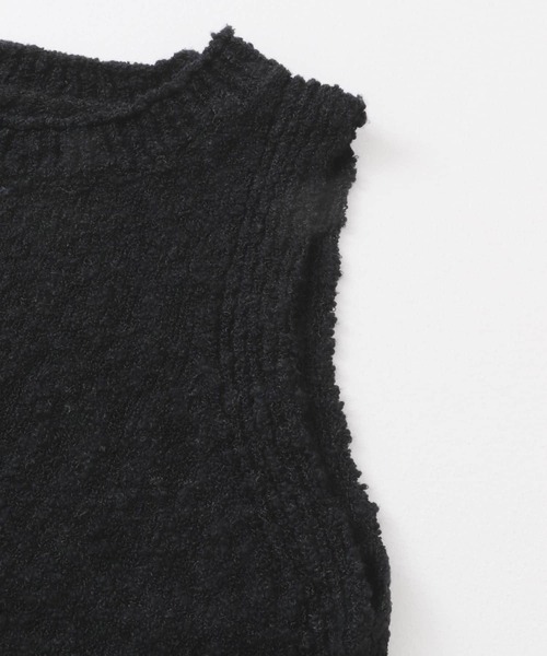 KBF（ケイビーエフ）の「ブークレニットタンクトップ（ニット/セーター・レディース・ブラック/アイボリー・ONE）」の15枚目の写真