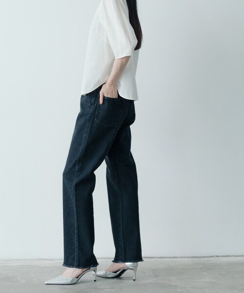 GALLEST（ギャレスト）の「センターピンタックデニム（デニムパンツ・レディース・チャコールグレー/ブルー系その他・40/38/36）」の9枚目の写真