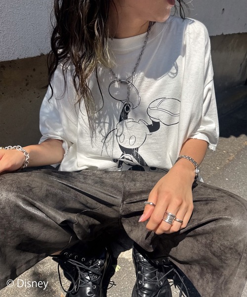 トップス MICKEY AND MINNIE DESIGN BIG TEE ameri MICKEY AND MINNIE DESIGN BIG TEE