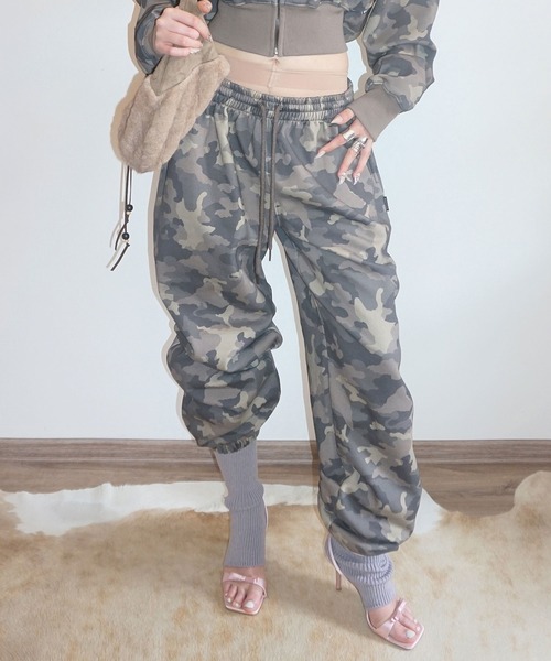 SCULPTOR(スカルプター)の「Chi Sweatpants(スウェットパンツ・レディース・グリーン/ホワイト/グレー・SMALL/MEDIUM/X-SMALL/LARGE)」の3枚目の写真