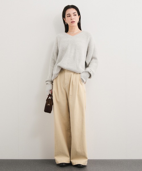 le cercle ADAM ET ROPE'（ルセルクルアダムエロペ）の「製品染めコーデュロイパンツ/セットアップ対応（その他パンツ・レディース・ベージュ系その他/ボルドー/ブルー系その他5・FREE）」の8枚目の写真