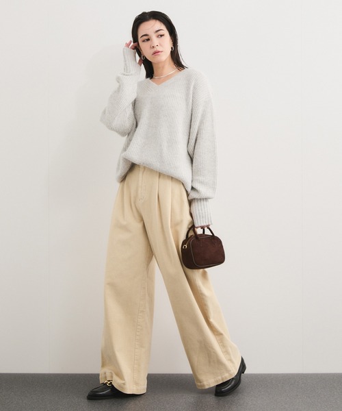 le cercle ADAM ET ROPE'（ルセルクルアダムエロペ）の「製品染めコーデュロイパンツ/セットアップ対応（その他パンツ・レディース・ベージュ系その他/ボルドー/ブルー系その他5・FREE）」の9枚目の写真