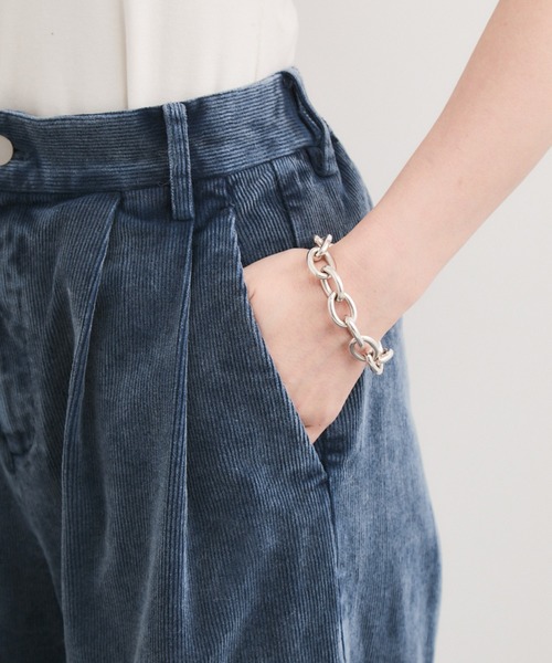 le cercle ADAM ET ROPE'（ルセルクルアダムエロペ）の「製品染めコーデュロイパンツ/セットアップ対応（その他パンツ・レディース・ベージュ系その他/ボルドー/ブルー系その他5・FREE）」の15枚目の写真