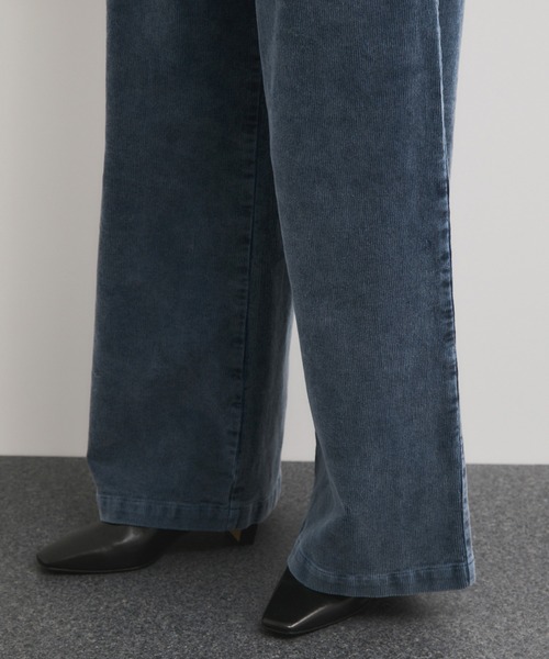 le cercle ADAM ET ROPE'（ルセルクルアダムエロペ）の「製品染めコーデュロイパンツ/セットアップ対応（その他パンツ・レディース・ベージュ系その他/ボルドー/ブルー系その他5・FREE）」の16枚目の写真