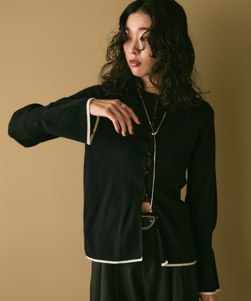 Lutim by u(ルチバイユー)の「Flared sleeve color pattern cardigan / フレアスリーブ配色パターンカーディガン(カーディガン/ボレロ・レディース・ナチュラル/ブラック/カーキ・FREE)」の2枚目の写真
