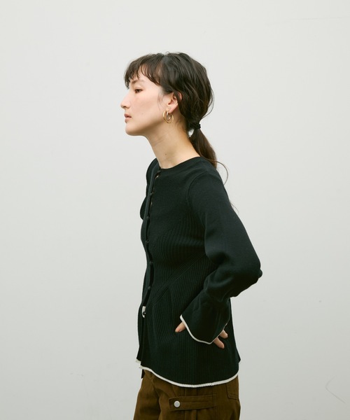 Lutim by u(ルチバイユー)の「Flared sleeve color pattern cardigan / フレアスリーブ配色パターンカーディガン(カーディガン/ボレロ・レディース・ナチュラル/ブラック/カーキ・FREE)」の5枚目の写真