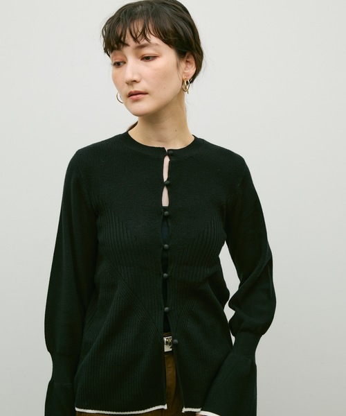 Lutim by u(ルチバイユー)の「Flared sleeve color pattern cardigan / フレアスリーブ配色パターンカーディガン(カーディガン/ボレロ・レディース・ナチュラル/ブラック/カーキ・FREE)」の16枚目の写真