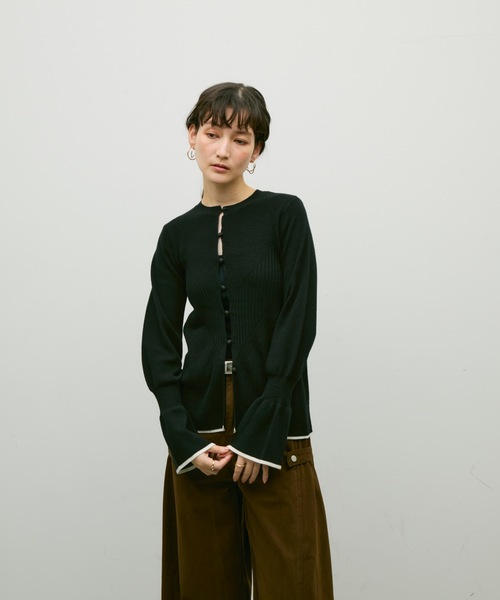 Lutim by u(ルチバイユー)の「Flared sleeve color pattern cardigan / フレアスリーブ配色パターンカーディガン(カーディガン/ボレロ・レディース・ナチュラル/ブラック/カーキ・FREE)」の18枚目の写真