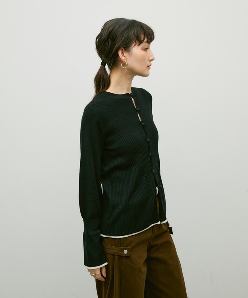 Lutim by u(ルチバイユー)の「Flared sleeve color pattern cardigan / フレアスリーブ配色パターンカーディガン(カーディガン/ボレロ・レディース・ナチュラル/ブラック/カーキ・FREE)」の20枚目の写真