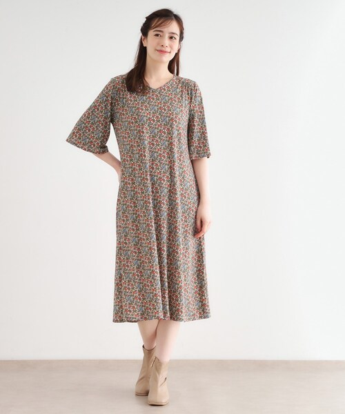 LAURA ASHLEY(ローラアシュレイ)の「【大好評!WEB限定/5分袖/洗える/ジャージ素材/M-LL3サイズ】アイレソン柄ワンピース(ワンピース・レディース・ベージュ系/チャコール・38/40/42)」の19枚目の写真