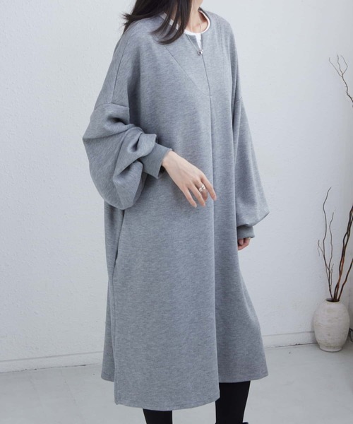 MAISON DE THERESE(メゾン ド テレーズ)の「ルーズシルエット スウェットワンピース(ワンピース・レディース・ブラック/グレー/ベージュ/ホワイト・FREE)」の3枚目の写真