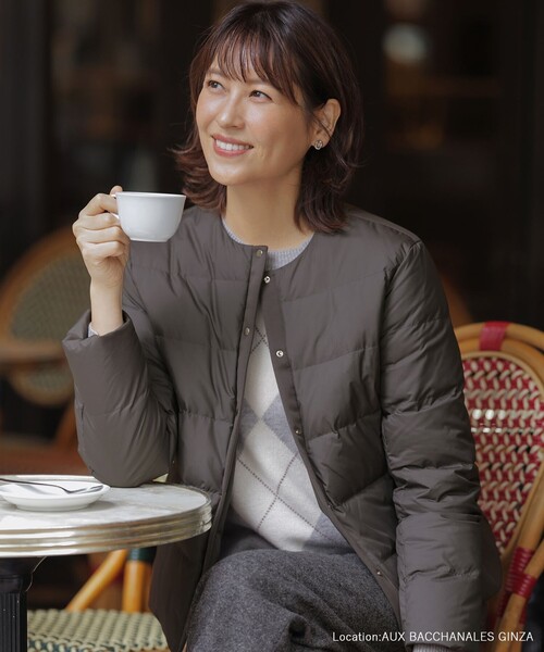 J.PRESS Ladies（J.プレス レディス）の「【洗える】ライトダウン ノーカラー ジャケット（ダウンジャケット/コート・レディース・グレー系/アイボリー系/ブラック系/ブラウン系・S/XS）」の2枚目の写真