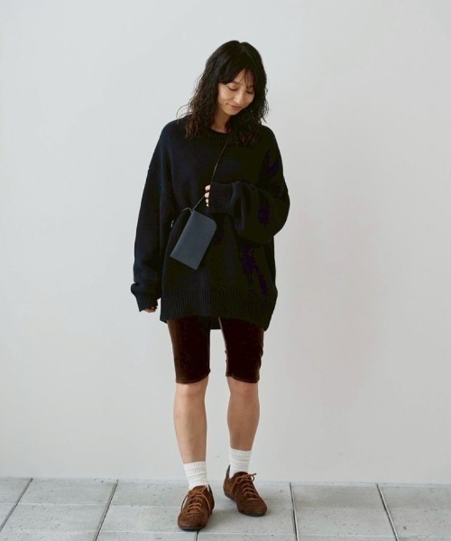TODAYFUL（トゥデイフル）の「Roundhem Linen Knit（ニット/セーター・レディース・ブラック/ナチュラル・FREE）」の16枚目の写真