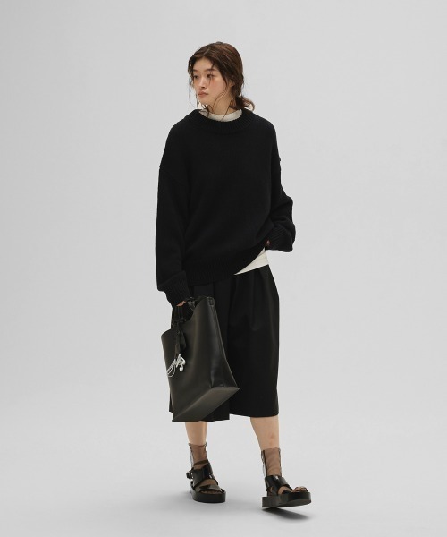 TODAYFUL（トゥデイフル）の「Roundhem Linen Knit（ニット/セーター・レディース・ブラック/ナチュラル・FREE）」の19枚目の写真